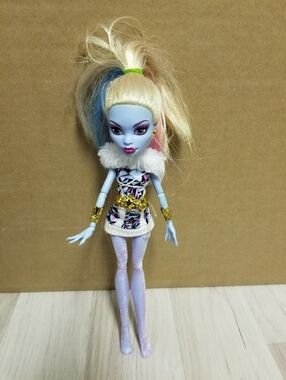 Monster High Abbey Bominable Doll